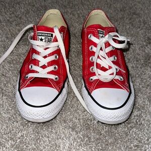 Converse All Star sneakers. Chuck Taylor. Red WOMENS size 6 EUC  MENS size 4